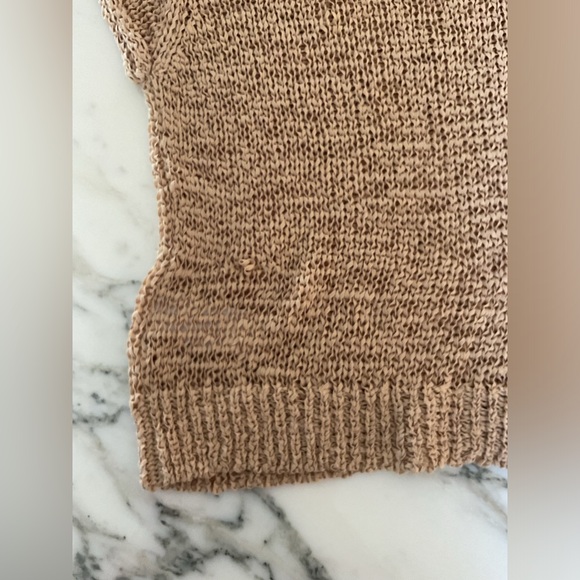 NWT J Crew Top Women’s M Tan Textured Sweater Tee Loose Knit Boho - pull flaws - Picture 9 of 12